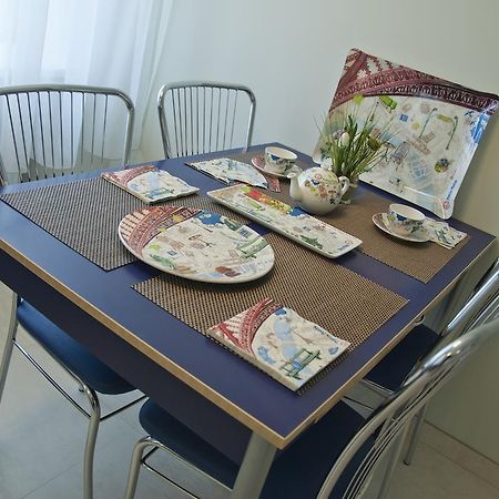 Apartman U Kolonady Karlovy Vary Bagian luar foto