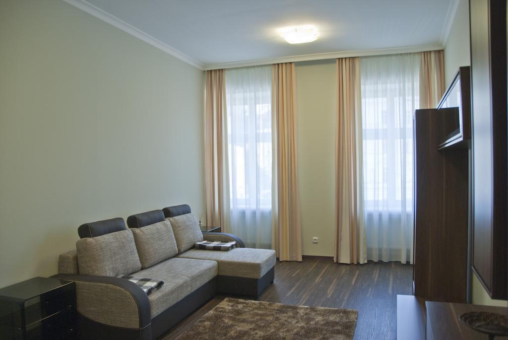 Apartman U Kolonady Karlovy Vary Ruang foto