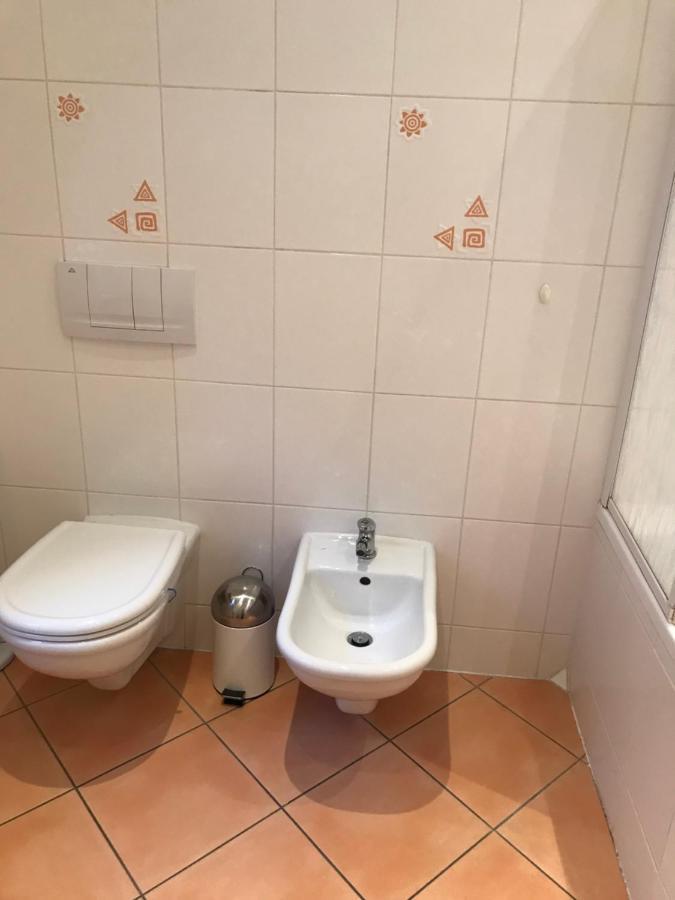 Apartman U Kolonady Karlovy Vary Bagian luar foto
