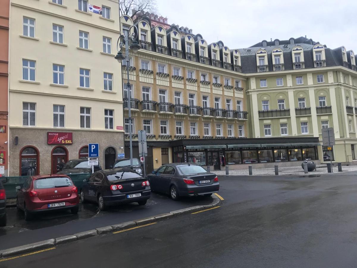 Apartman U Kolonady Karlovy Vary Bagian luar foto