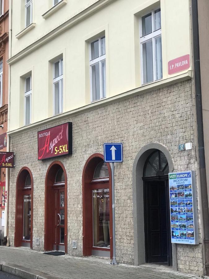 Apartman U Kolonady Karlovy Vary Bagian luar foto